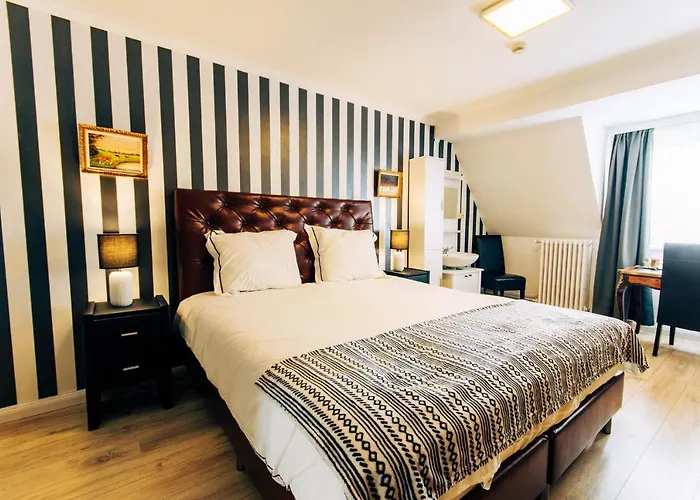 Boutique Joli Bois 3*